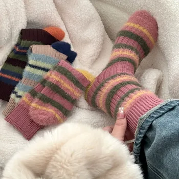 1 Çift 3 Çift Yeni Kalın Çizgili Taklit Vizon Peluş Çorap Sonbahar Kış Sıcak kadın Orta uzunlukta Çorap Ev Kat Çorap