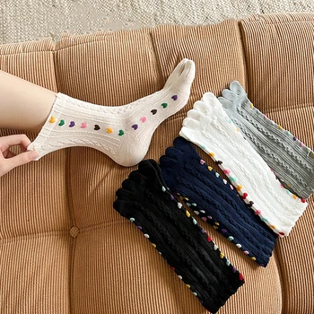 1 Çift Renkli Kalp Örgü Beş Parmak Çorap Kadınlar İçin Bahar Sonbahar Orta Tüp Pamuk Çorap Nefes Ekip Çorap