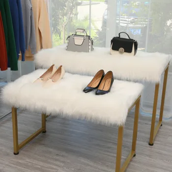 Beyaz Peluş Halı Giyim Mağazası Gösterisi pencere dekorasyonu Masaüstü Kumaş Sergi masa battaniyesi Ekran Standı Kilim Taklit Kürk