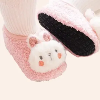 Kaymaz Bebek Kat Çorap Sevimli Tavşan Desen Yenidoğan Kış Sıcak Terlik Yumuşak Taban ile Bebek Yürüyor Yürüyüş Çorap Ayakkabı