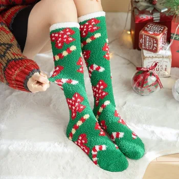 Noel Çorap Kadın Mercan Polar Kış Sıcak Kalınlaşmış diz üstü çorap Uzun Tüp Çorap bacak ısıtıcısı Çorap Kızlar için Hediyeler