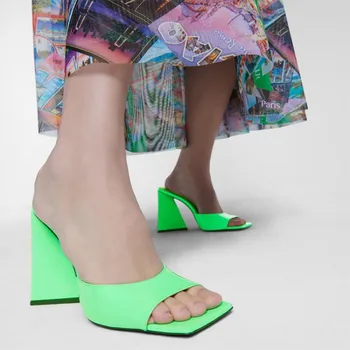 Renkli Artı Boyutu Tıknaz Yüksek Topuk Terlik Kare Burnu açık Rugan Sandalet Renkli Kadınlar Yüksek Topuklu Sandalias Mujer
