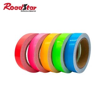 Roadstar 2.5 cm Genişlik Renkli Fotolüminesan Bant karanlık Bant Kendinden Yapışkanlı Etiket Sahne Ev Dekorasyon RS-230A