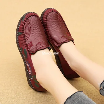 Yaz Kadın rahat ayakkabılar Deri Tasarımcısı Kadın Sneakers Slip-on Bayanlar loafer ayakkabılar Hafif anne Moccasins Zapatos Mujer
