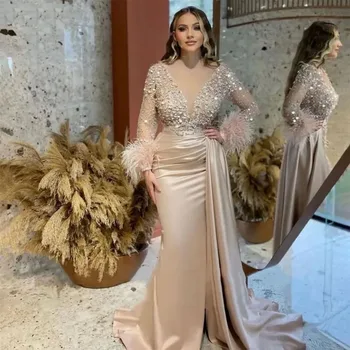 Zarif Uzun Kollu Mermaid balo kıyafetleri Lüks Boncuklu Tüyler Şampanya Saten Düğün Parti Elbise Özel Boyut 2024